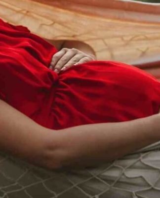 Bà bầu nằm võng được không?