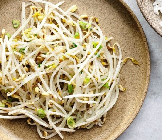 Ăn giá đỗ hàng ngày có tốt không? Liệu ăn giá đỗ giúp tăng cường sinh lý?