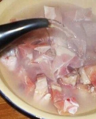 4 kiểu rã đông thịt sai lầm gây hại sức khỏe