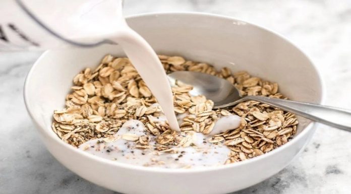 5 thực phẩm kết hợp với yến mạch giúp giảm cân