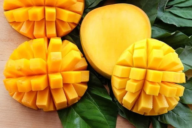 Xoài là loại trái cây giàu vitamin và chất chống oxy hóa nhưng cũng chứa hàm lượng đường tương đối cao.